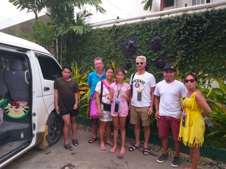 Comfortable Van Transfer to El Nido